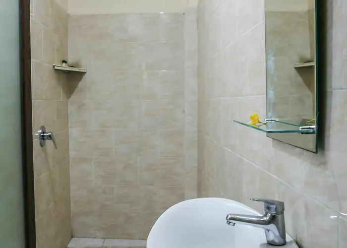 فندق The Canda Living 3*